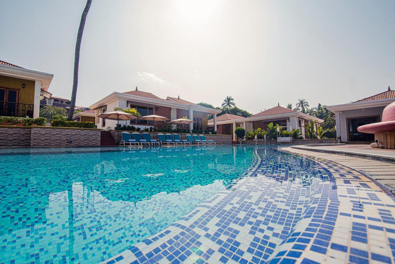 The Grand Leoney Resort Vagator Bagian luar foto